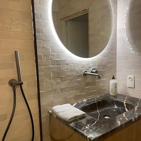 Logies One Πανσιόν Οστένδη