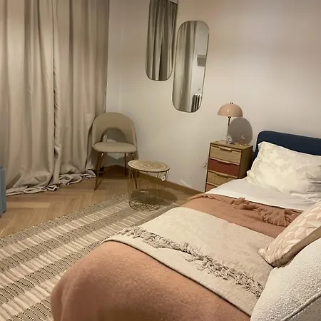 Logies One Room, Sea View Гостевой дом 4*